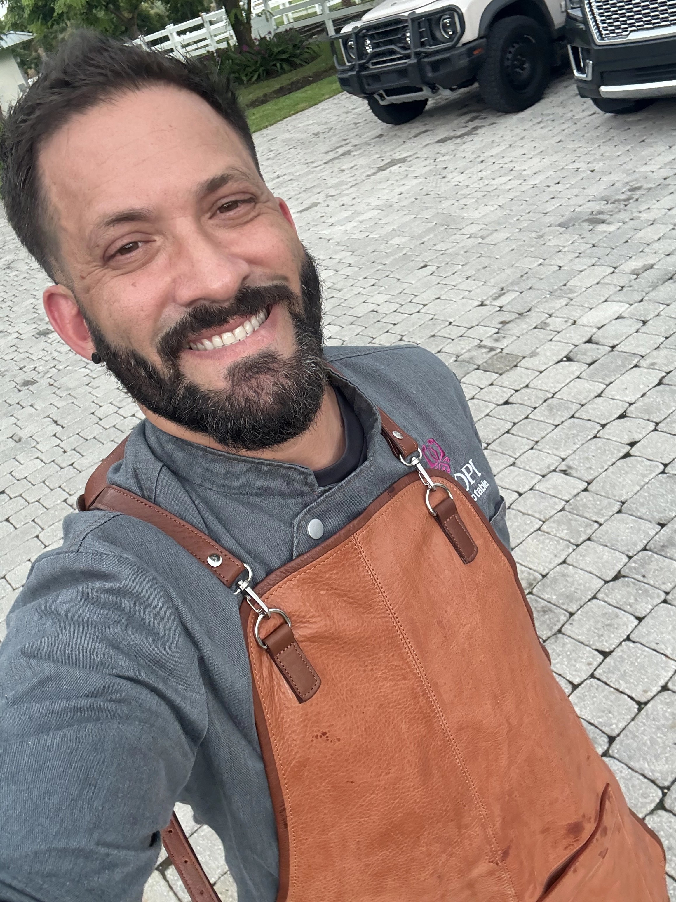 Fernando G's cover image