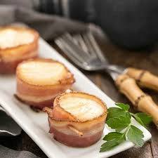 Pan-Seared Queen Scallops, Pea Puree