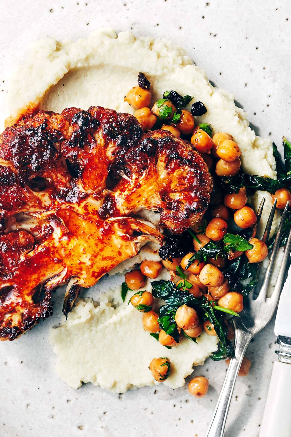Vegan Cauliflower Steak, Vanilla Mash, Sautee Greens, Peppercorn Sauce (V/Ve)
