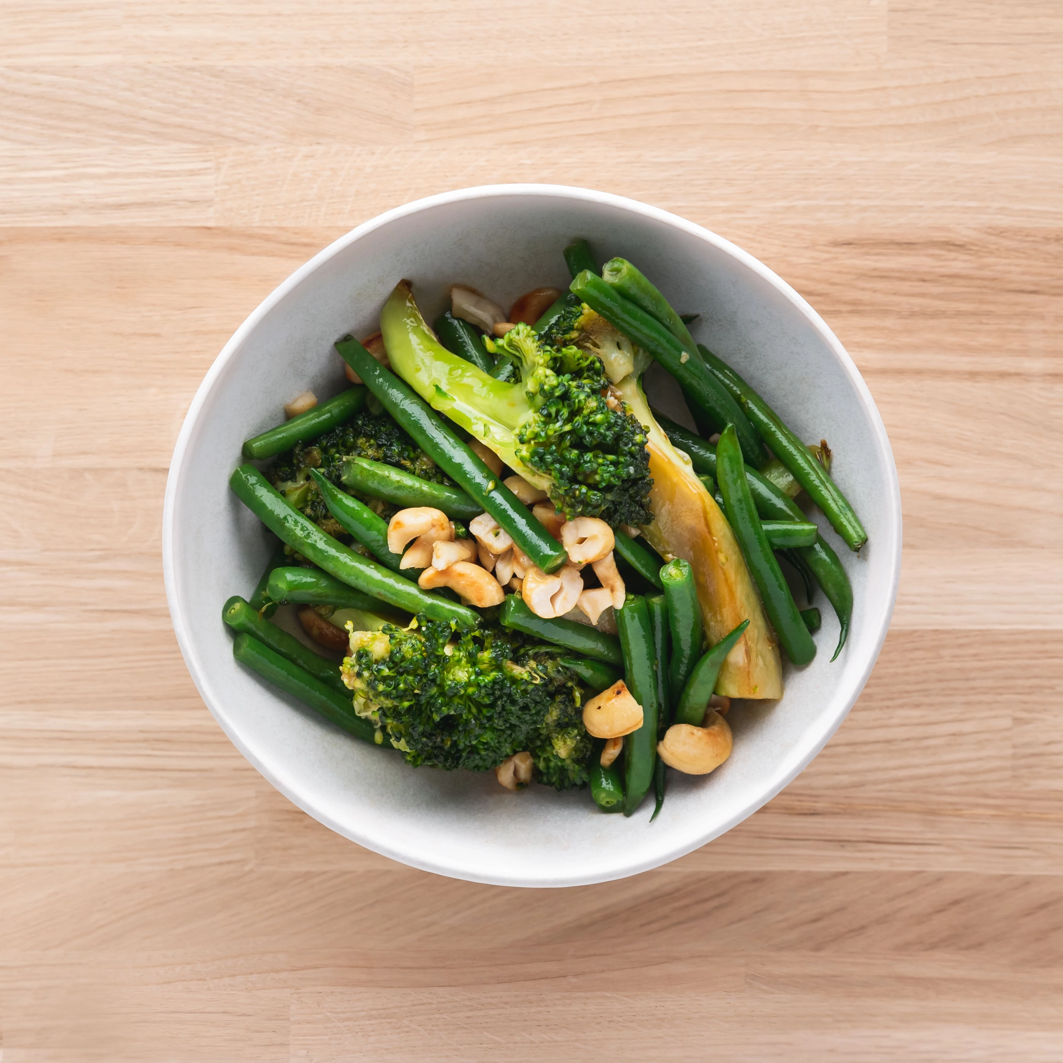 Classic Broccoli & Bean Stir Fry With Cashew & Oyster Sauce