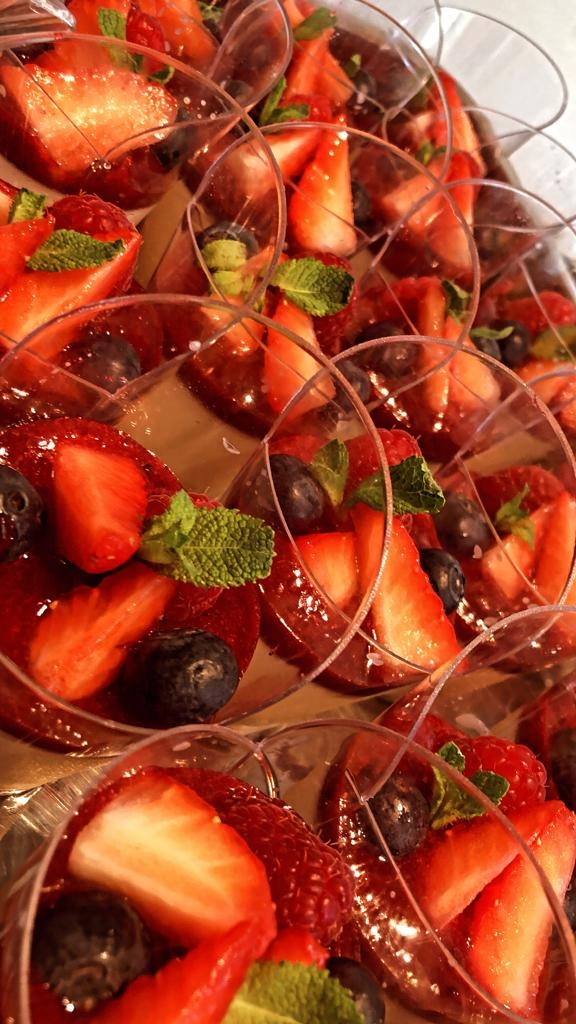 Strawberry Panna Cotta (V/Ve)