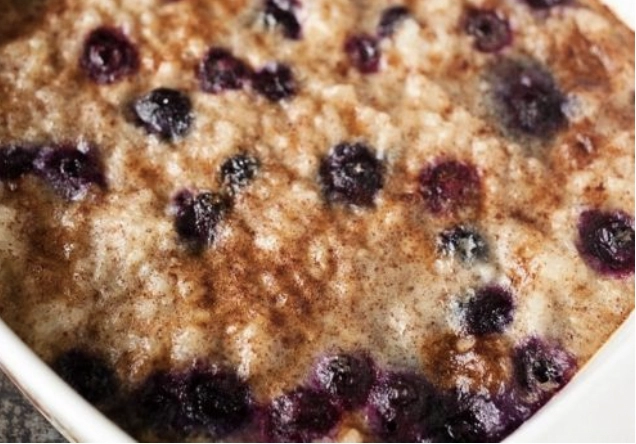 Rice Pudding With Berries & Cinnamon