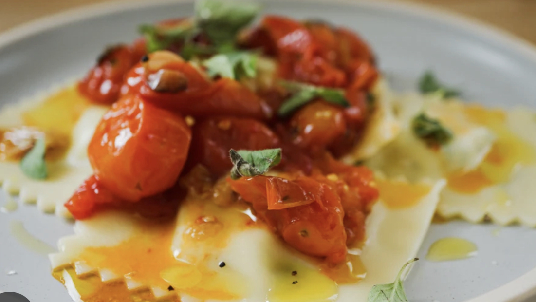 Spinach And Ricotta Ravioli (V) Recipe - yhangry