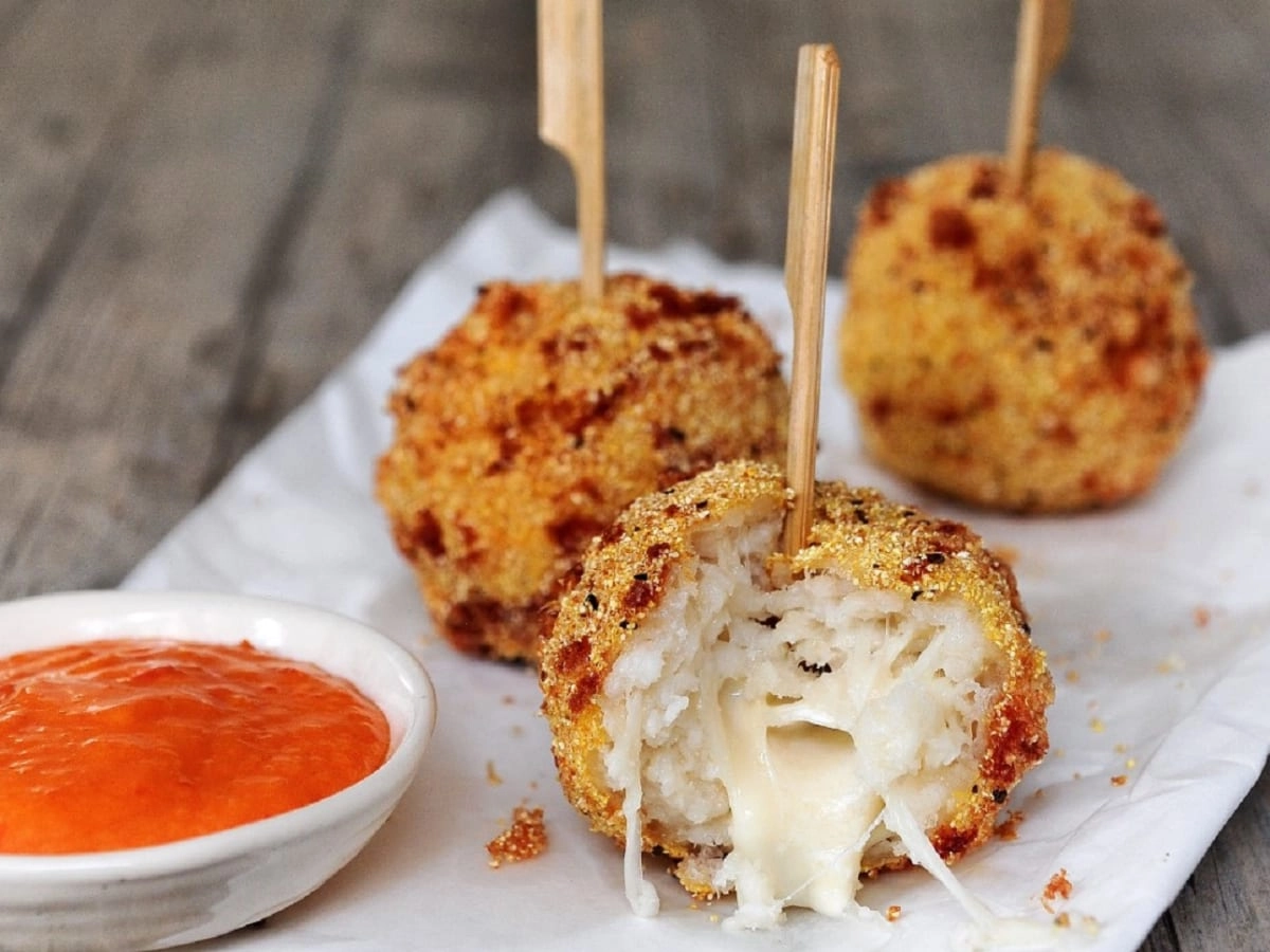 Mushroom And Sun Dried Tomato Arancini (V)