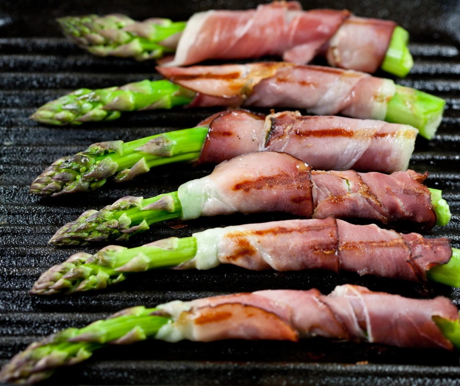 (Spanking ) Grilled Asparagus Wrapped In Parma Ham
