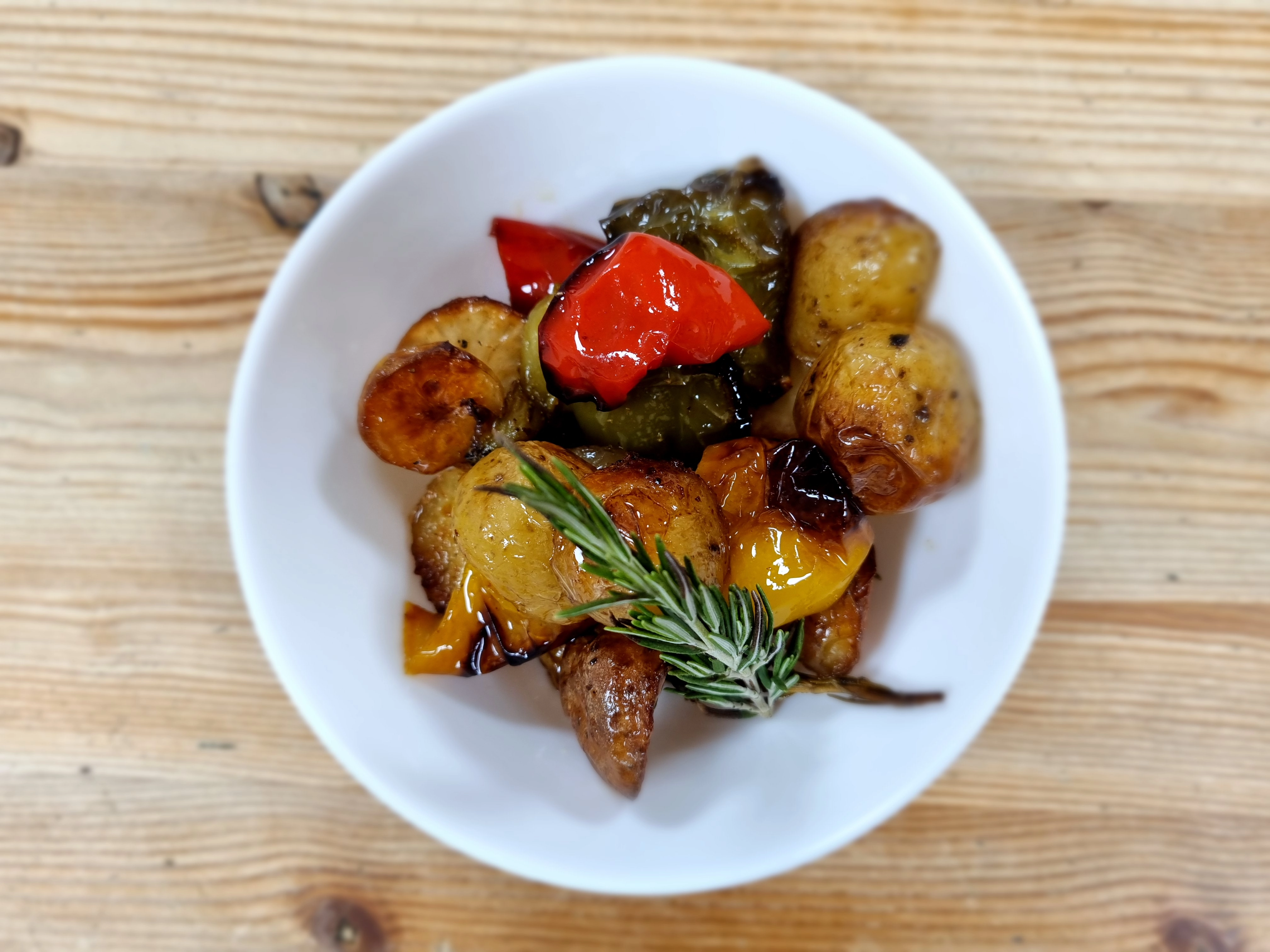 Buttery Rosemary Roasted Potato (Vegetarian)