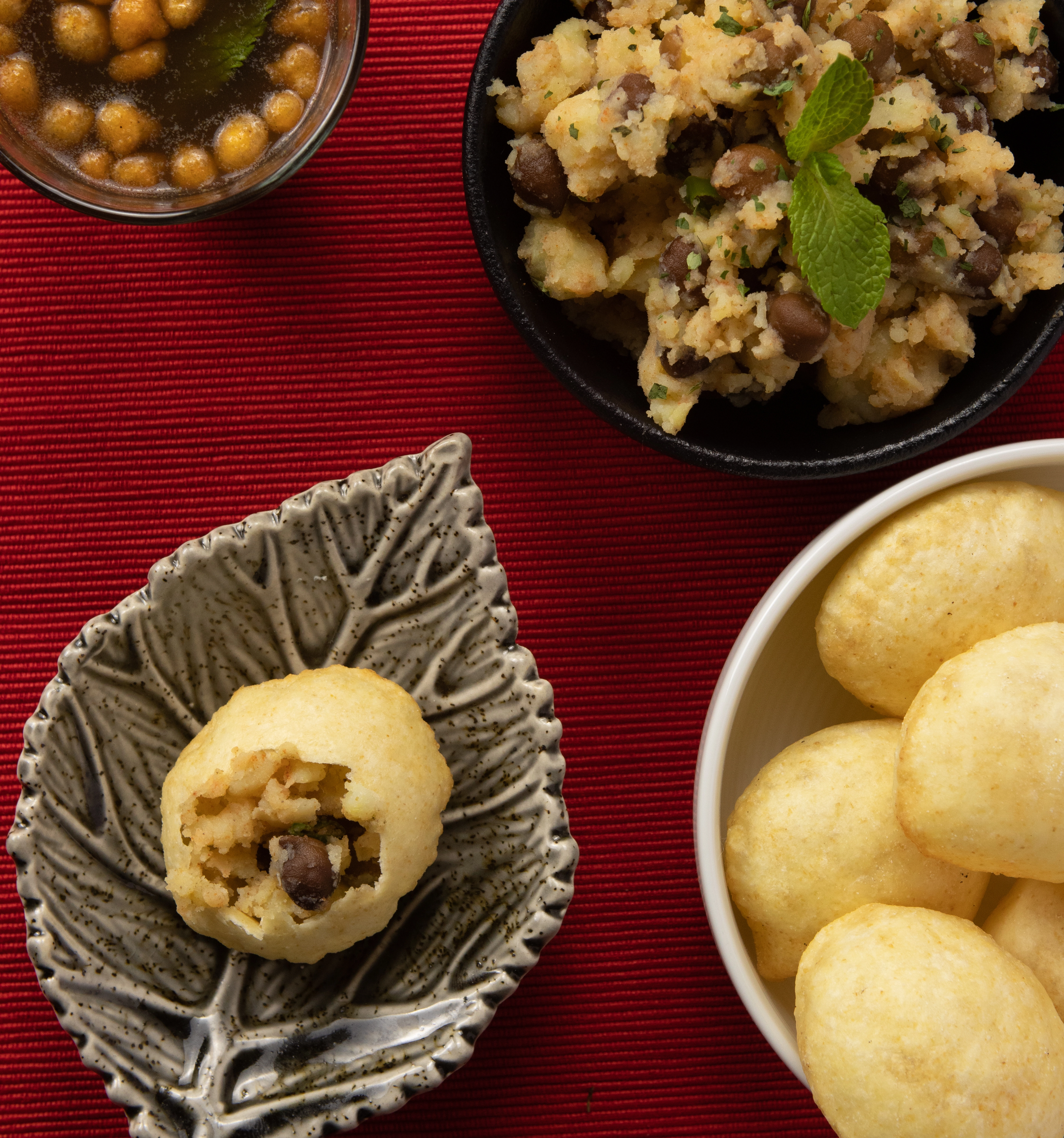 Vodka Infused Kolkata Style Puchka With Tamarind Water And Potato Chickpea Masala