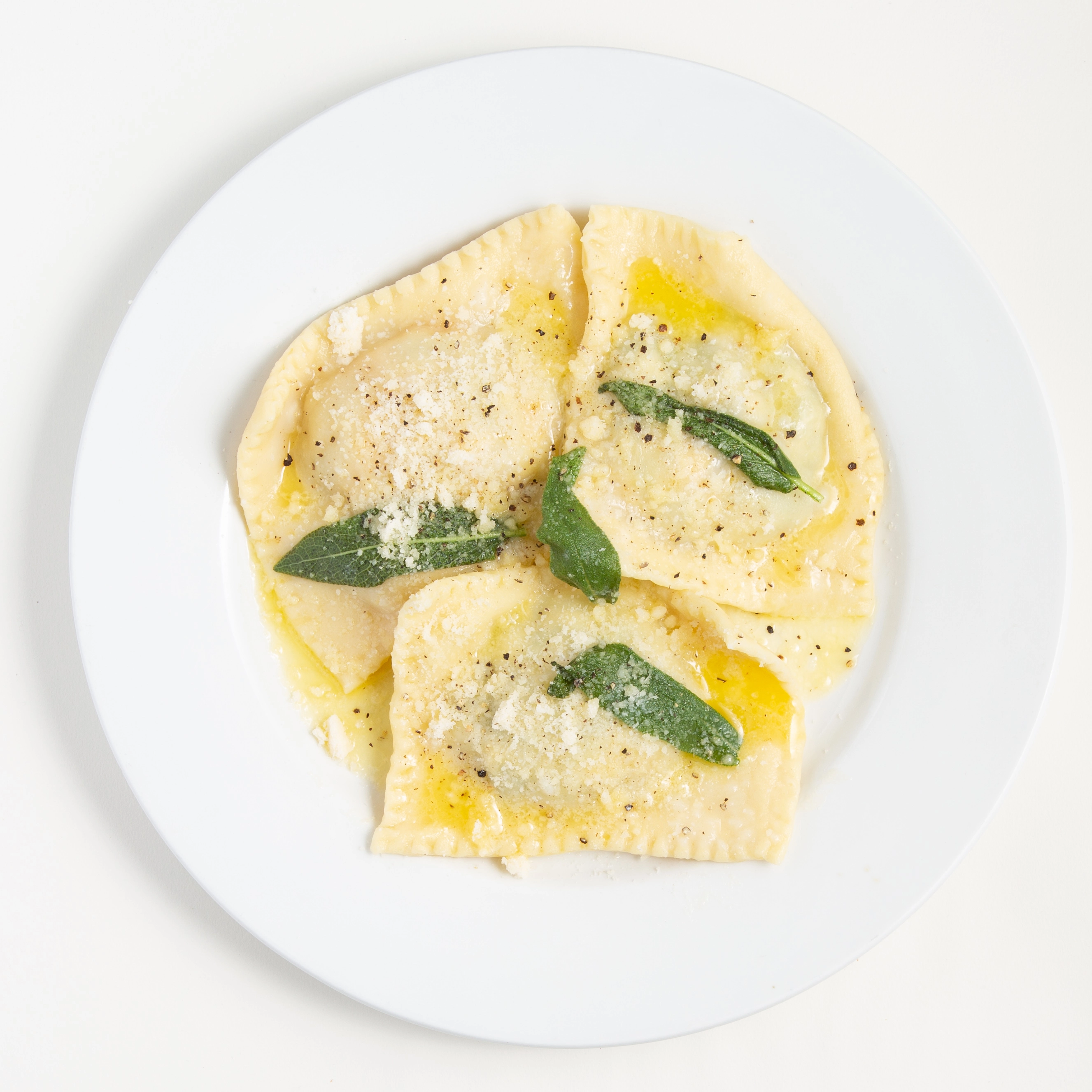 Homemade Ricotta Cheese And Spinach Ravioli (V)