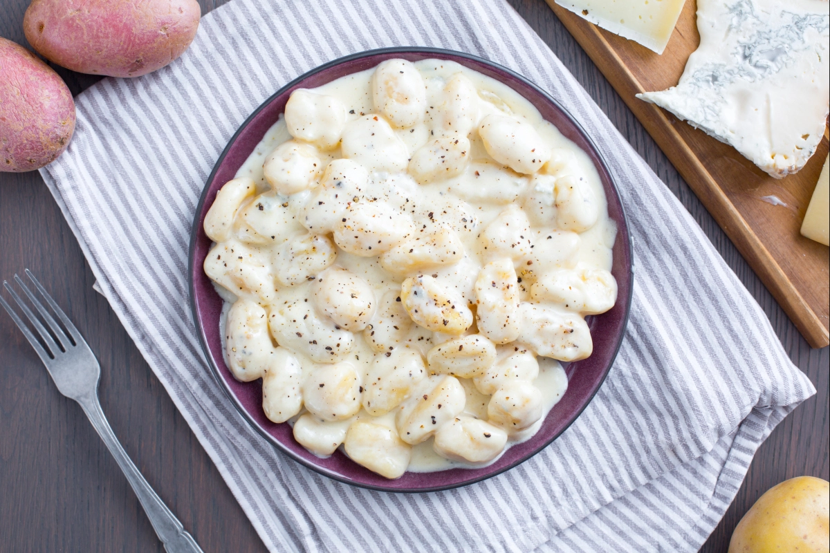 4 Cheese Gnocchi With Black Pepper And Chives (V)