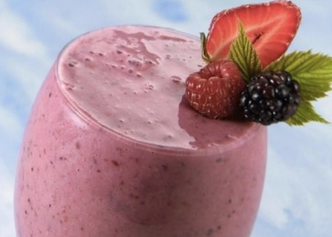 Triple Berry Morning Smoothie (V)