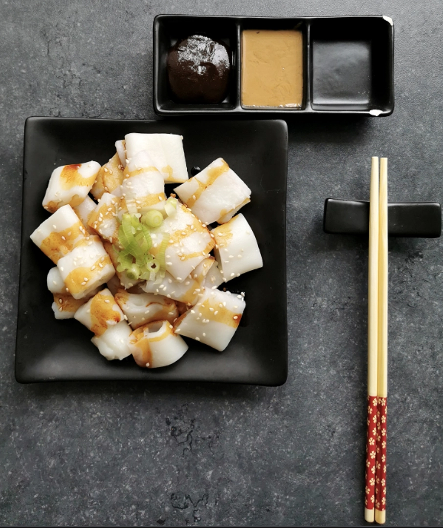 Steamed Plain Cheung Fun (Rice Noodle Rolls) With Hoisin Sauce, Sesame Sauce (Ve)