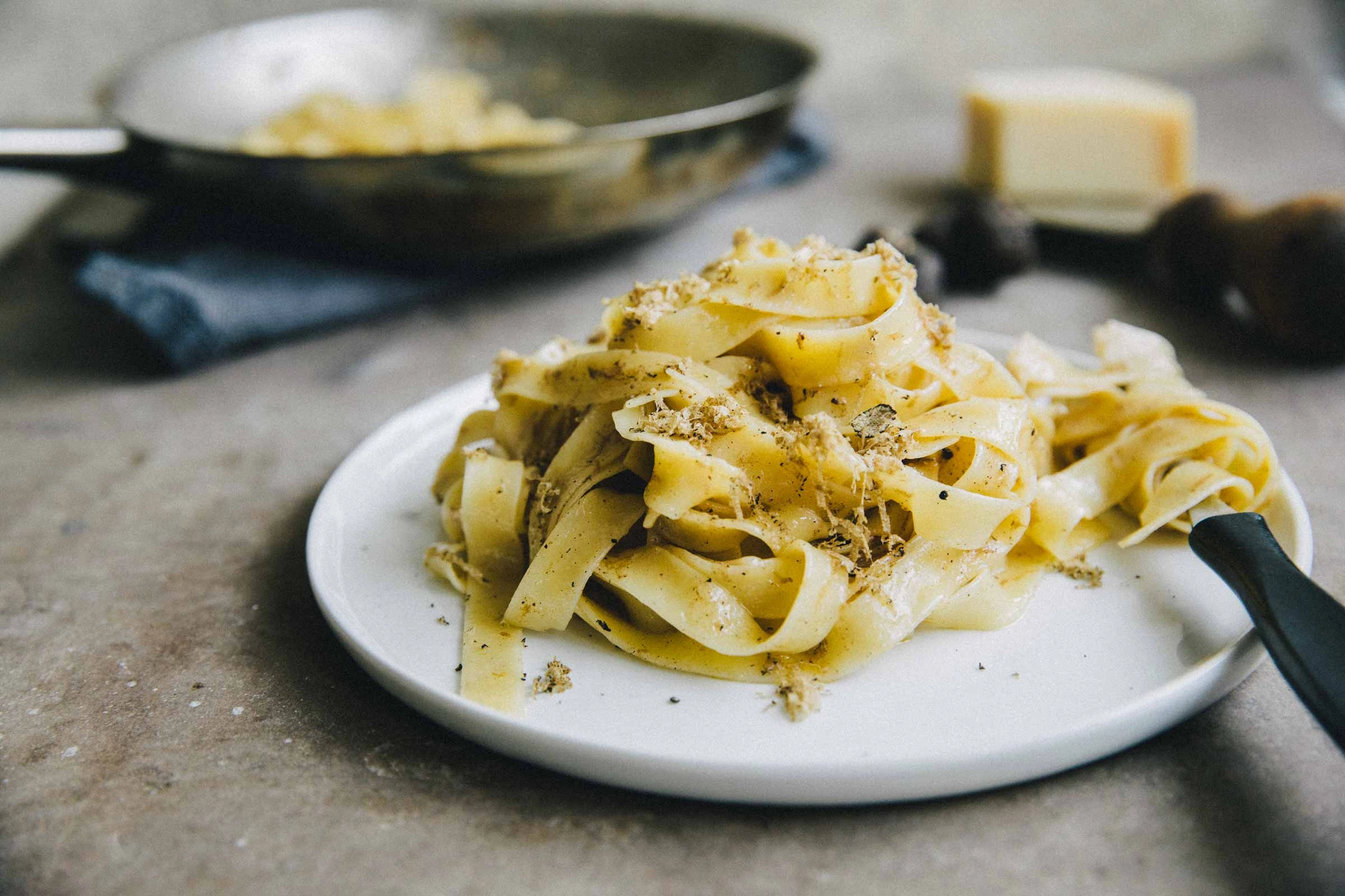 Carbo-Truffled Mushroom Tagliolini (V)