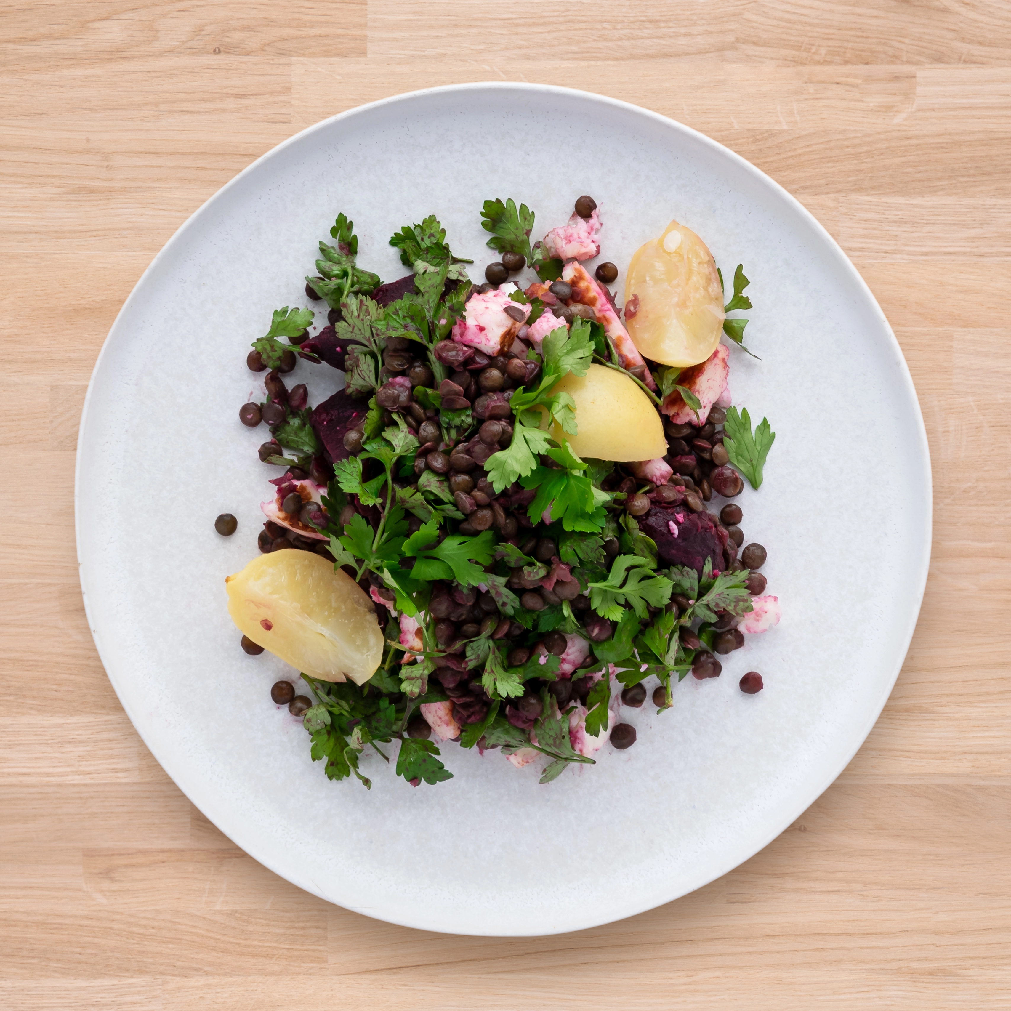 Beetroot & Lentil Salad With Parsley & Sumac Dressing & Grilled Halloumi (V)