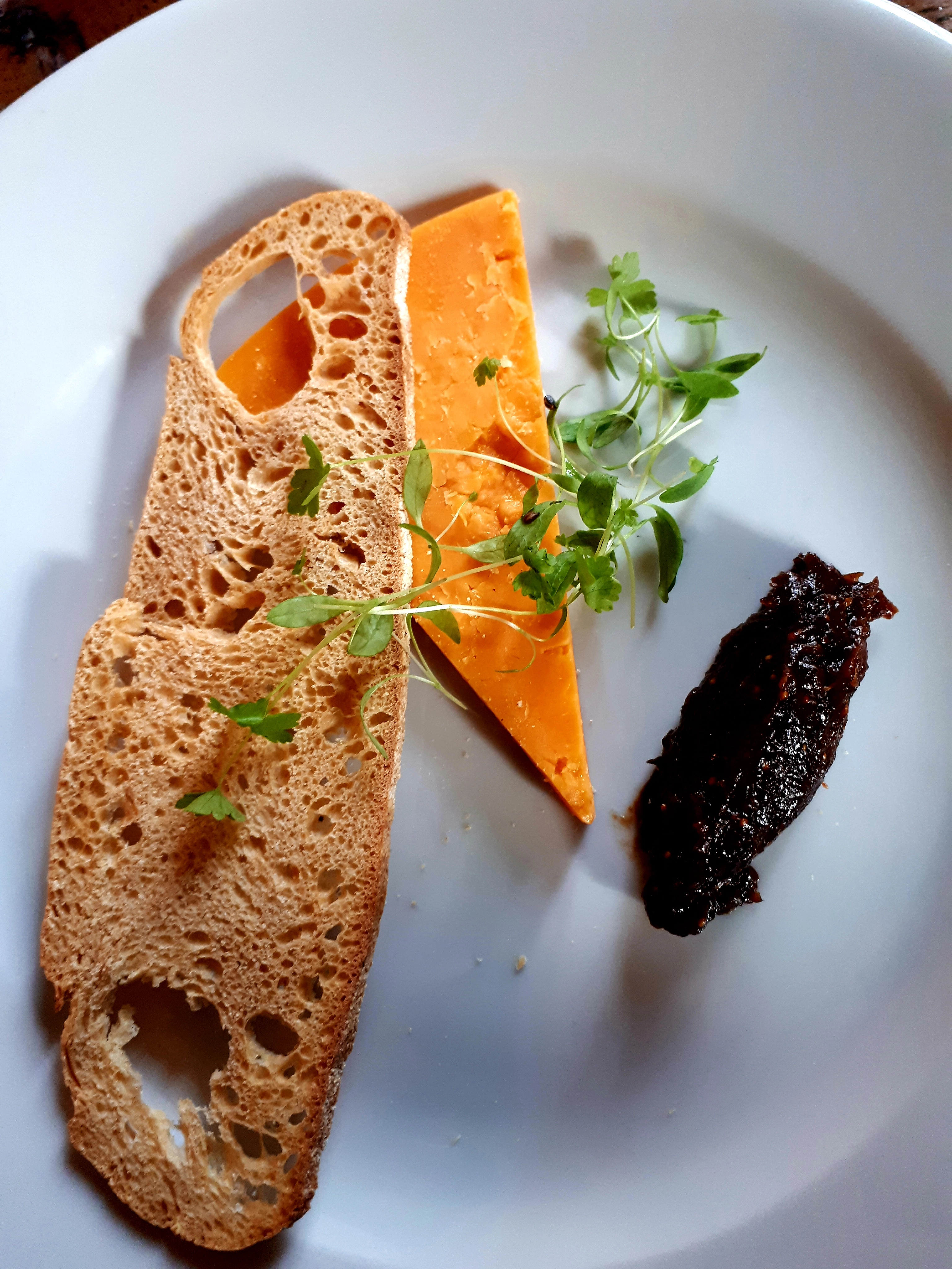 Cheese Board With Crudities ( Gluten Free )