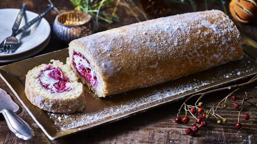 Berries And Cream Swiss Roll