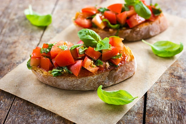 Tomato And Red Onion Bruschetta (V)