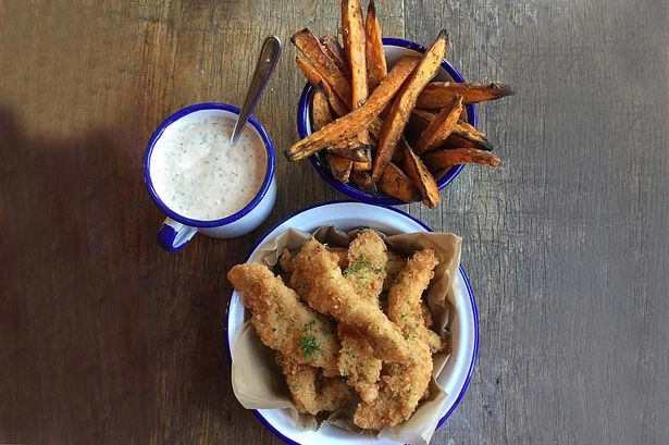 Chicken Goujons & Potato Wedges With Lemon Aioli 