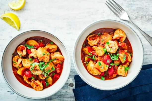 Cacciucco (Warm Tuscan Fish Stew), Italian Bread 🇮🇹 (Comfort Food)