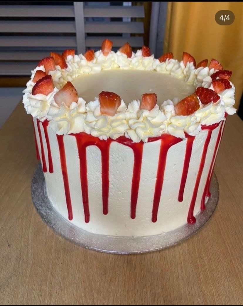 Strawberry Drip Cake (V/Ve) £55