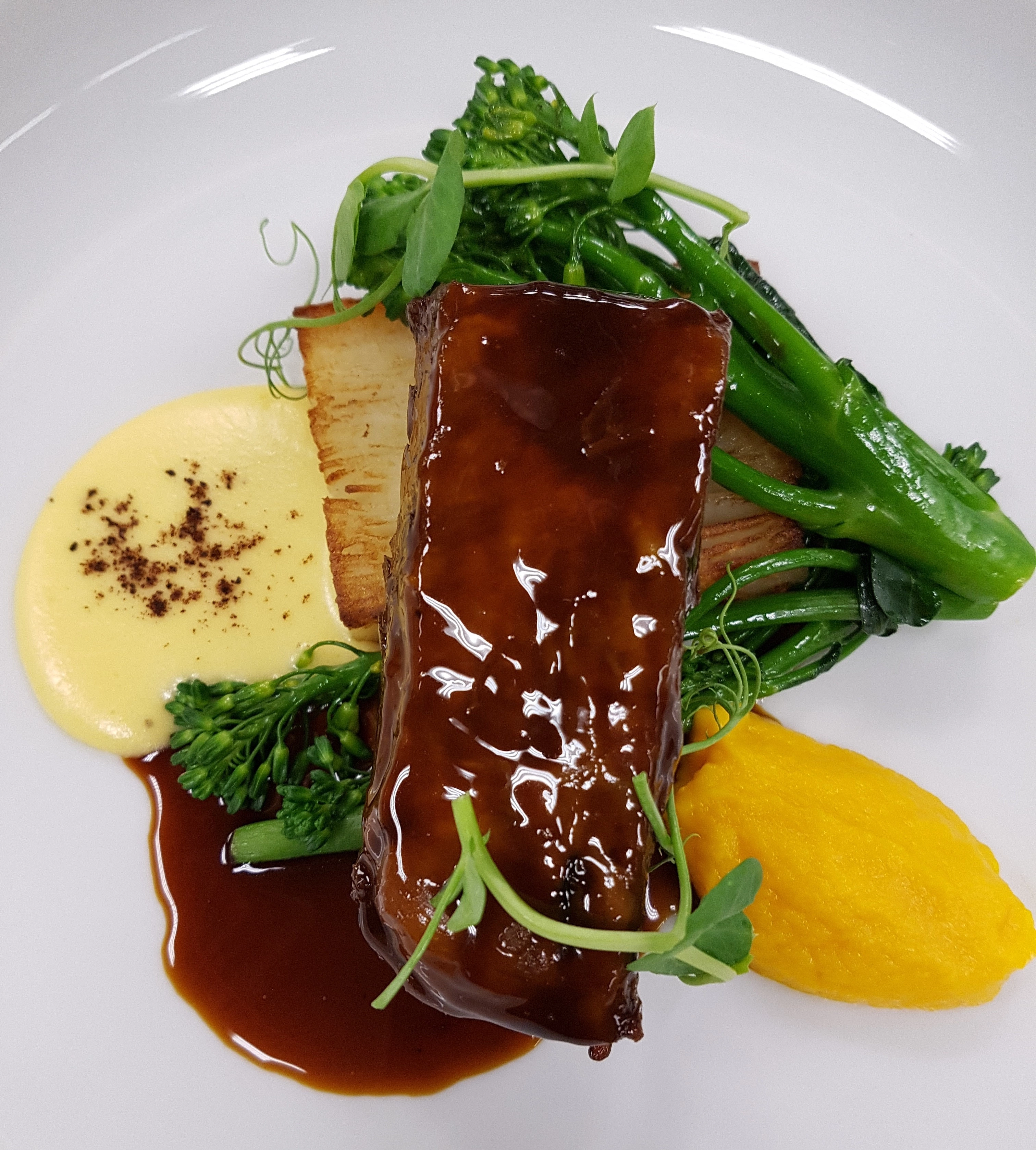 Beer Braised Beef Short Rib With Beef Dripping Anna Potatoes, Malt Hollandaise