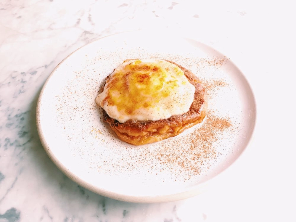 Torrija Con Salsa Cremosa (V)