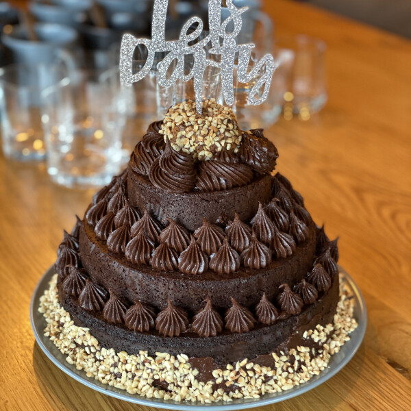 Jonny & Kelly L's 48th gallery image