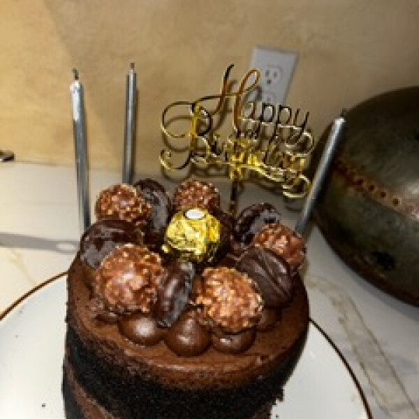 Holli T's 9th gallery image
