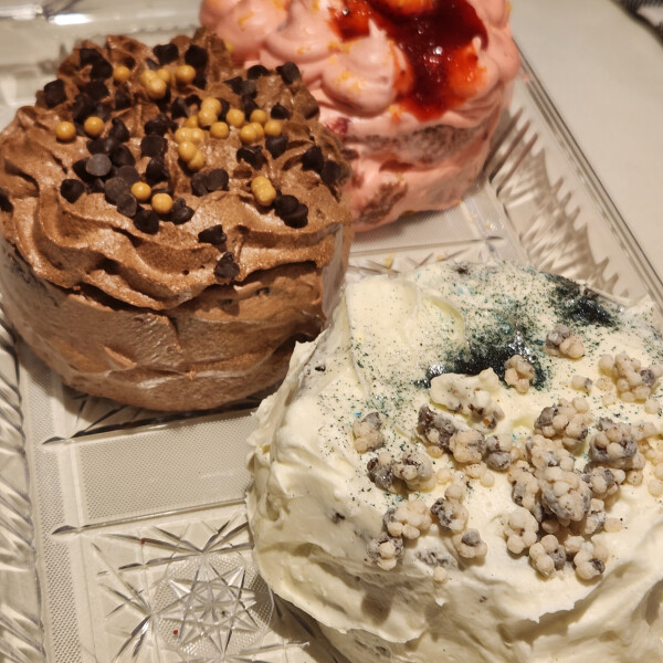 Amanda M's 11th gallery image