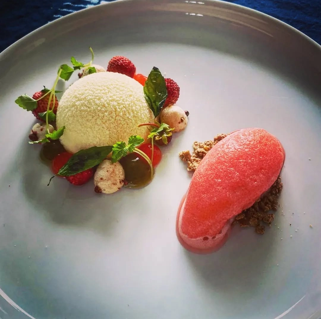 A Taste of Summer 9 course vegetarian tasting menu