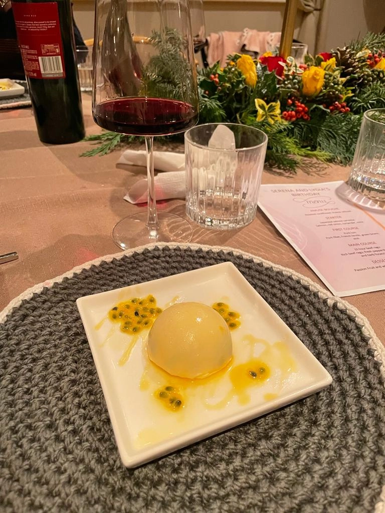 Plant based Indian menuTandoori Cauliflower Bites Marinated in plant-based yoghurt, spices, and char-grilled