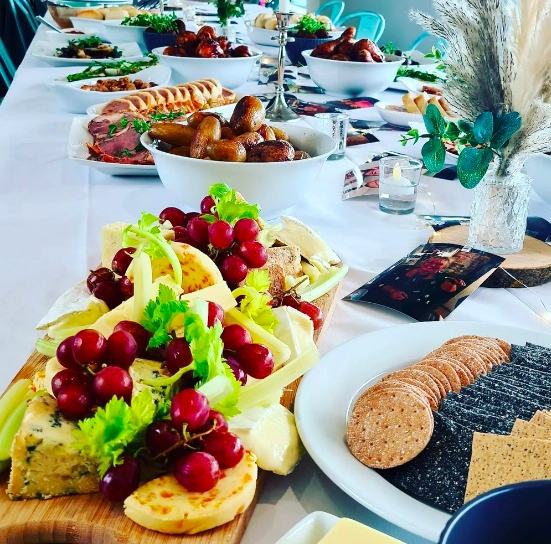 Ellisons Dining's Silver Menu