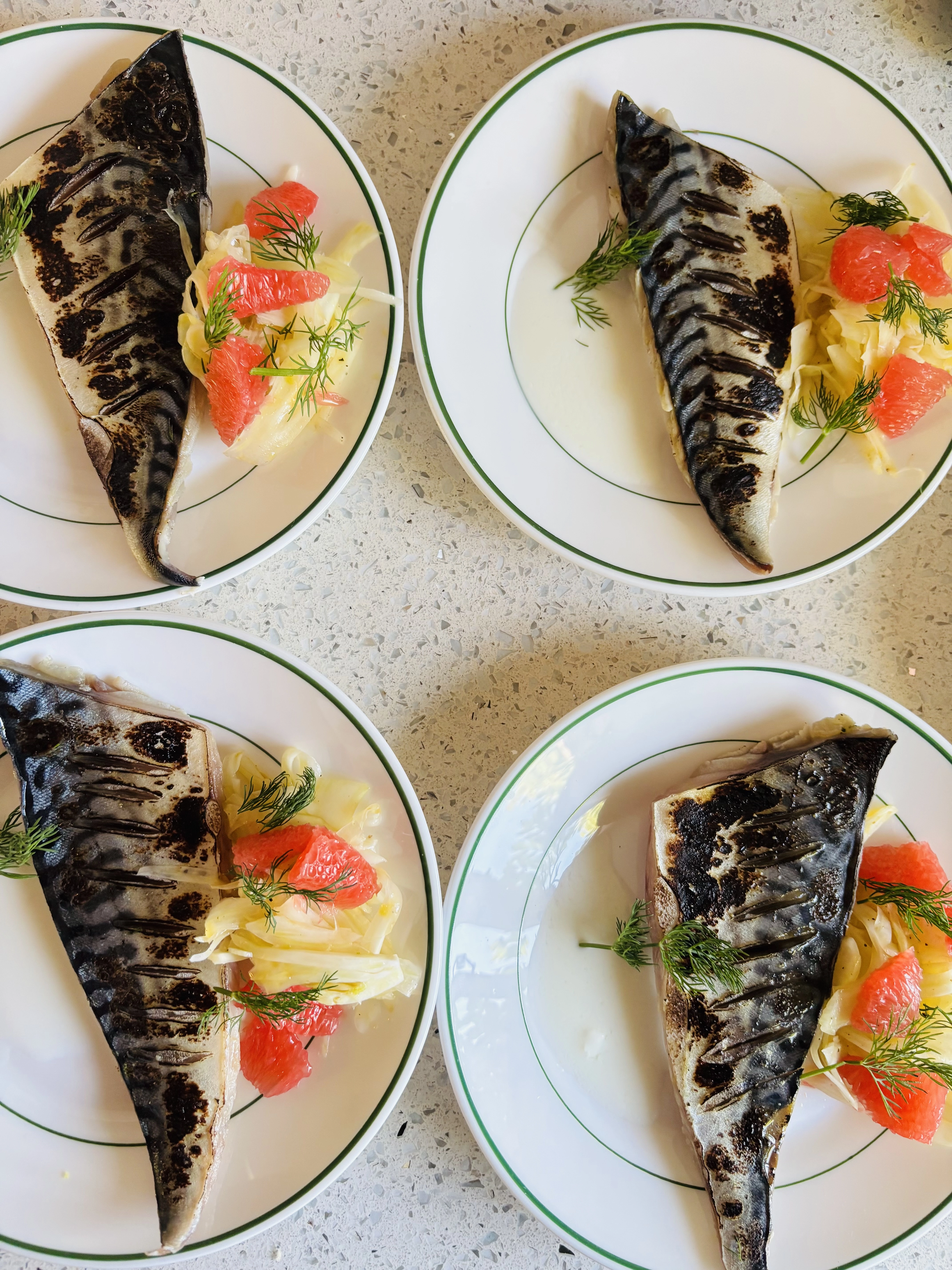 3 course plus canapé