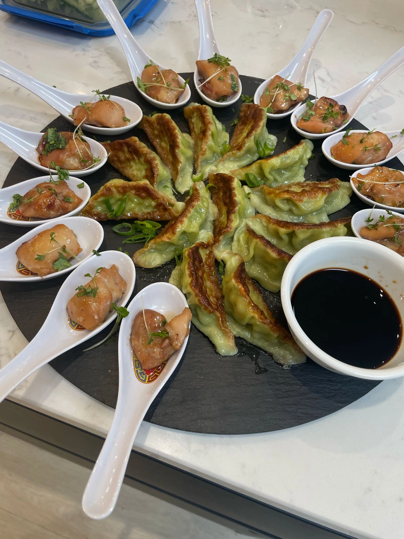 Wok & Roll – Asian Fusion Experience