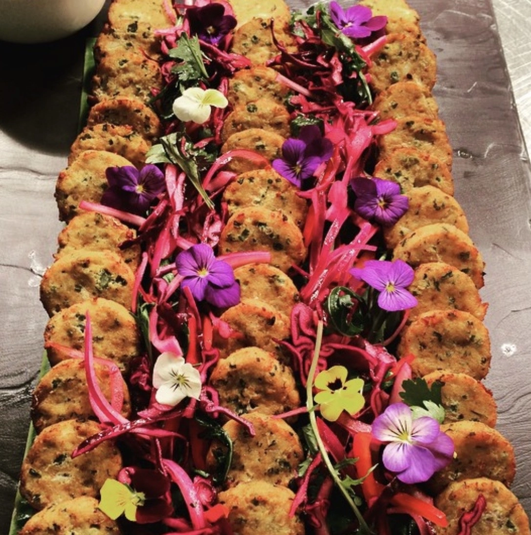 Vazzas Canapé menu