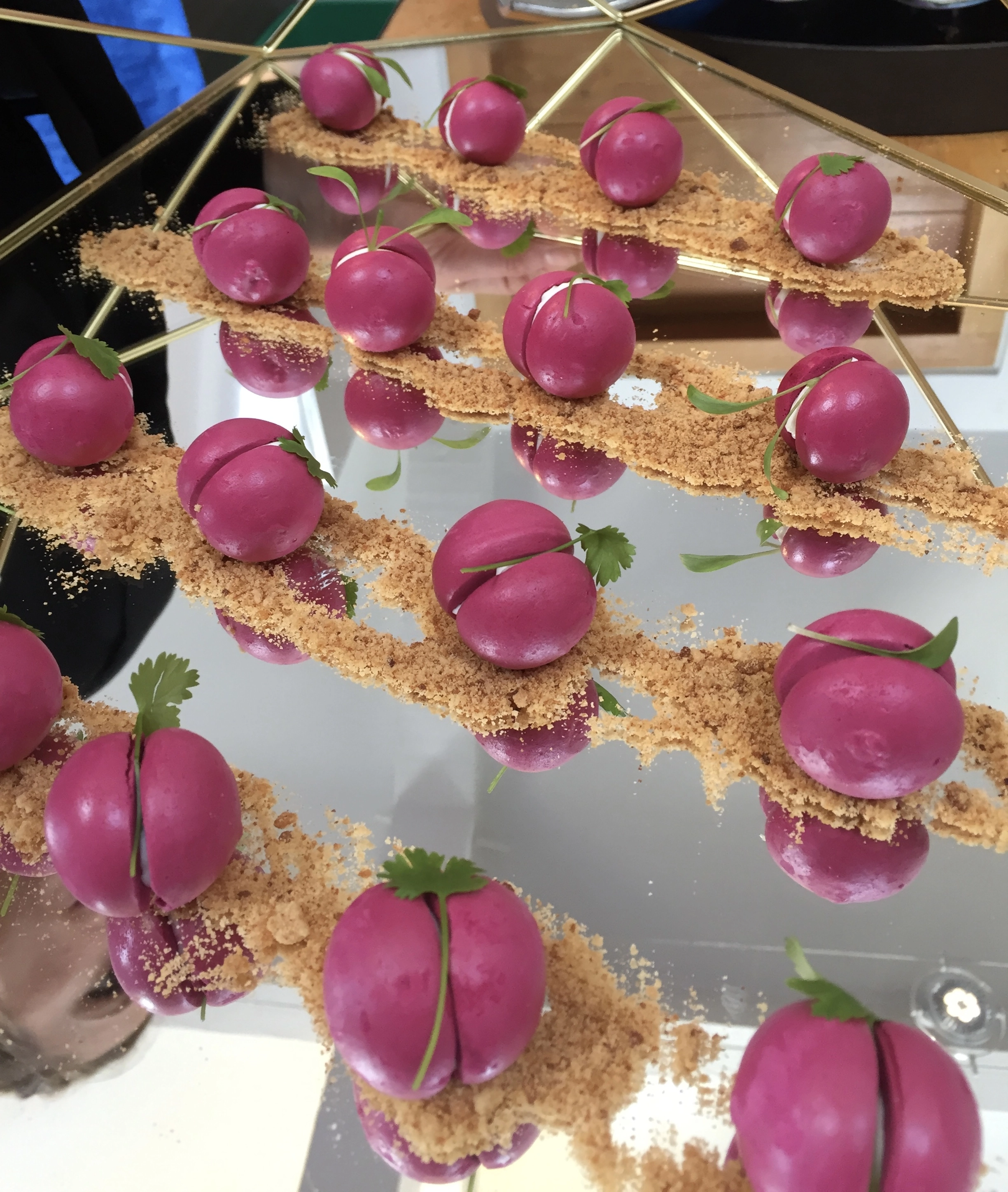 Canapé & Bowl Food