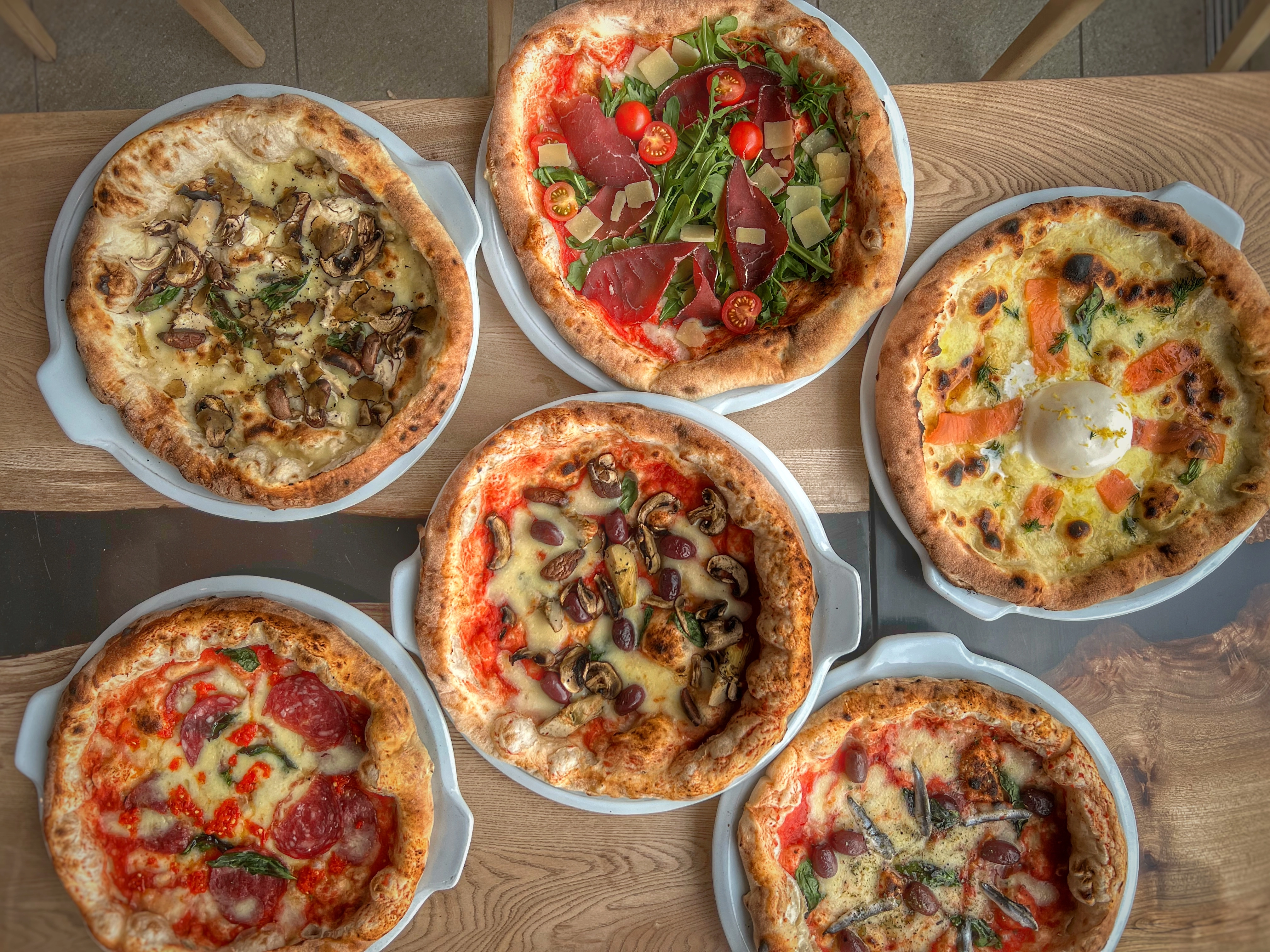 Pizza Exeprience with mobile indoor gas oven