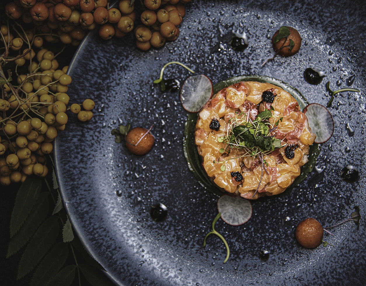 Seasonal Fusion Dining Experience