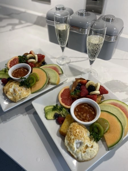 Chef Kanika R's The Brunchin’ Club menu image