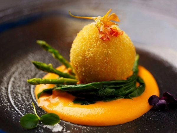 Chef Alinoor M's Maharaja's 4 Course Banquet menu image