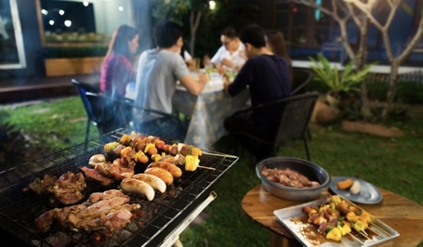 Chef Eddie B. M's Smoked Hickory Spectacular! menu image