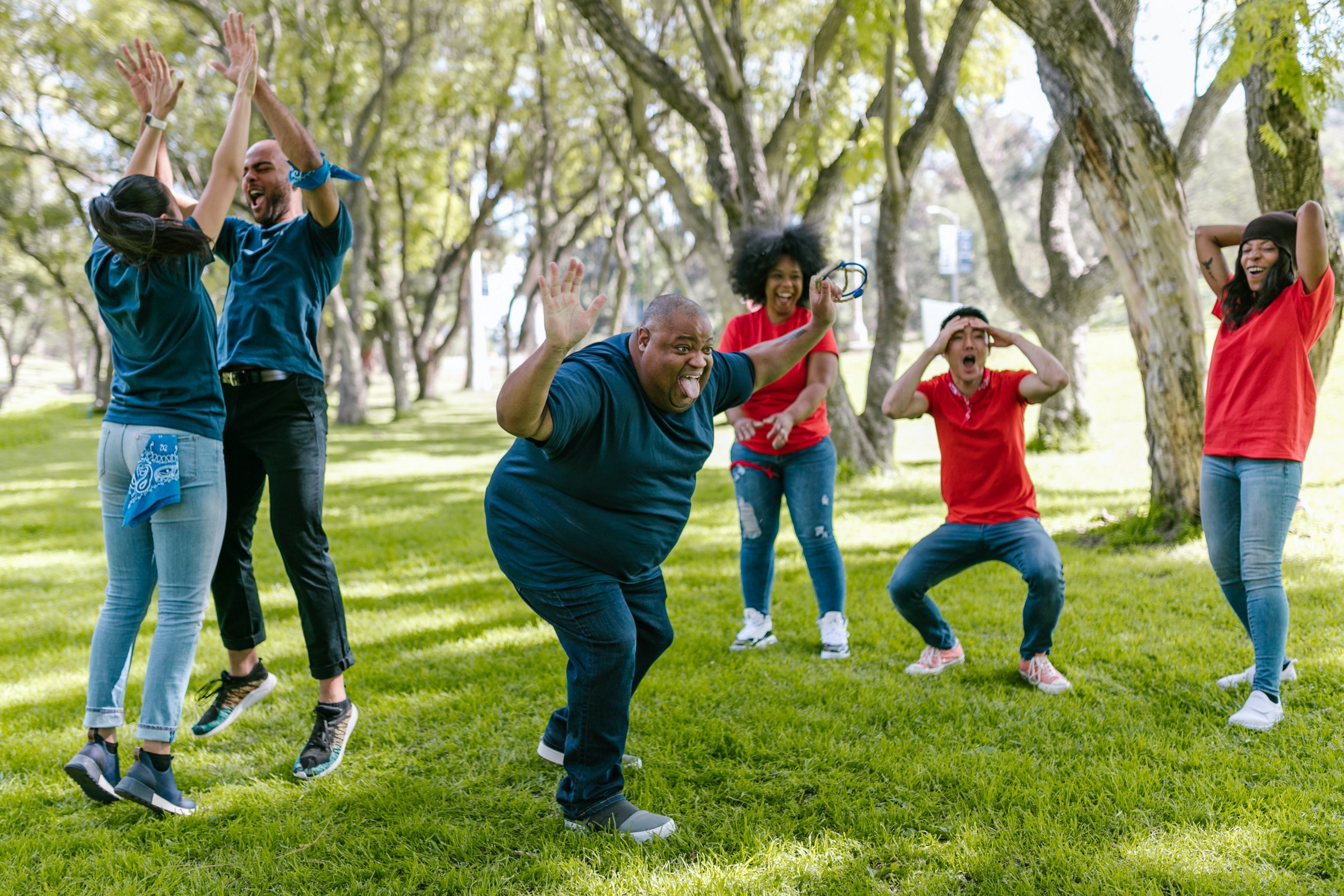 10 Best Outdoor Party Games for Adults and Kids