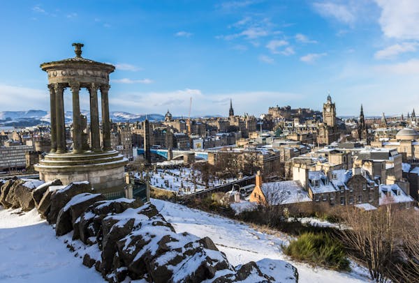 Top 5 Cheap Airbnbs in Edinburgh for a Memorable Getaway