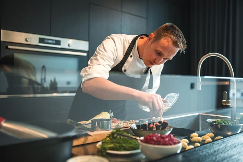 Meal Prep in Bristol Made Easy with 7 Premier Chefs
