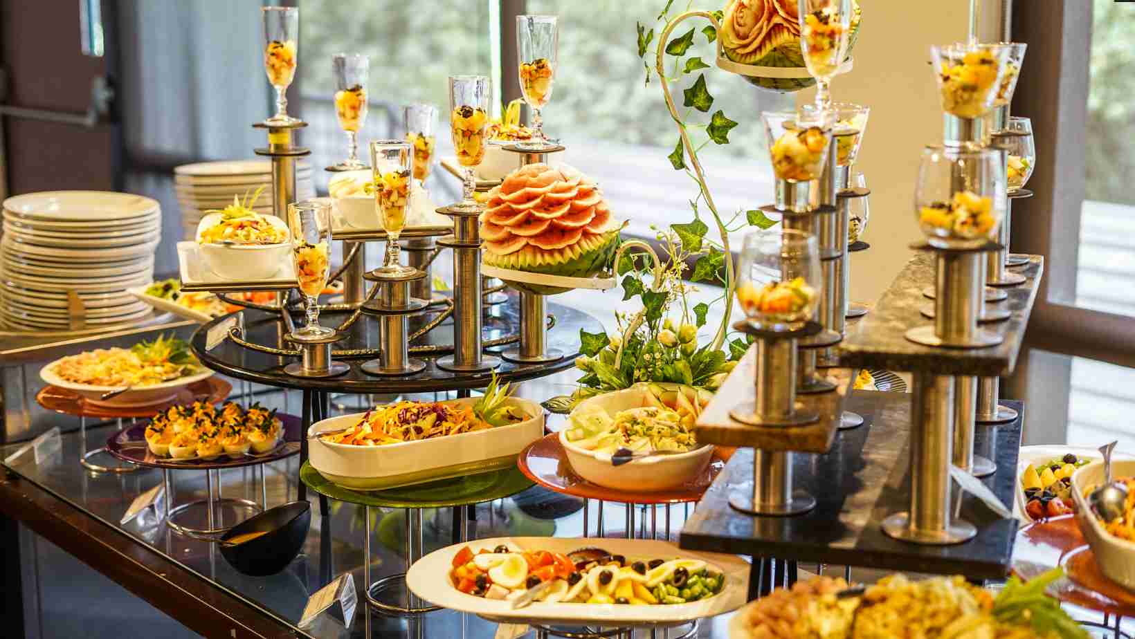 Top 10 Chefs Specialising in a Luxury Buffet in London