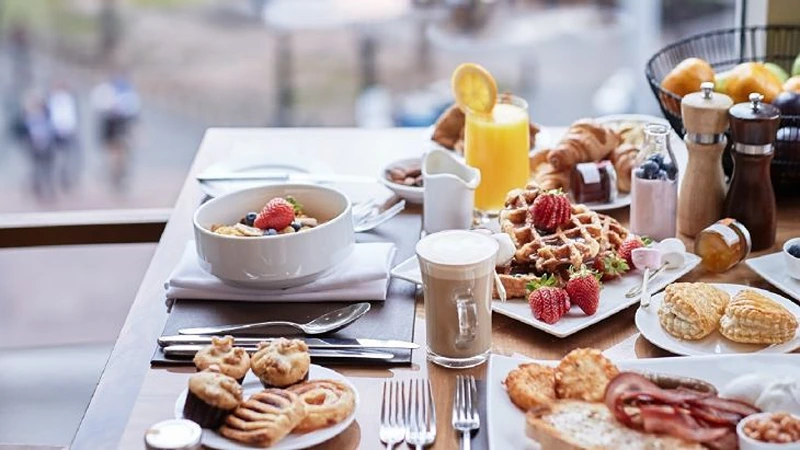 Top 7 Chefs Known for the Best Breakfast Buffet in Glasgow